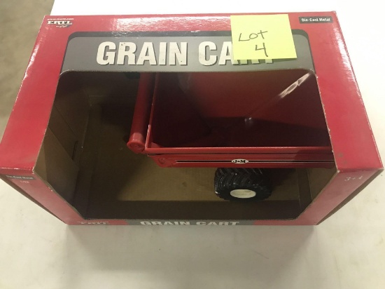 J & M Grain Cart