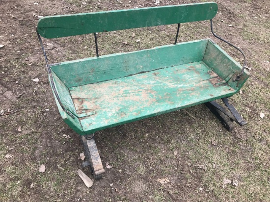 John Deere 2-person wagon seat with spring leafs. Excellent condition.