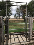 Walk through gate for round pen, can be used with lots 189, 190, 191, and 192 to make a 60' round