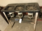 1919 Perfection Stove company, 3 burner kerosene stove