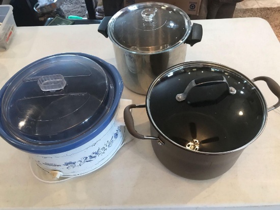 Crock pot and (2) kettles (Shipping available)