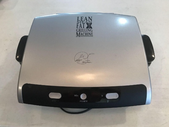 George Foreman Grilling Machine (Shipping available)