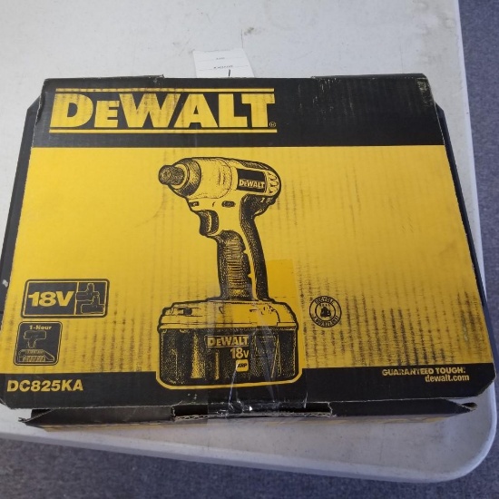 DEWALT 18v CORDLESS 1/4" IMPACT DRIVER