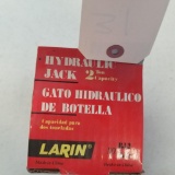 2 TON LARIN HYDRUALIC JACK