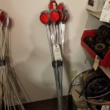 ASST STEEL STAKE RED RELFECTORS