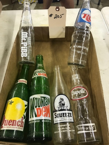 ASST BEVERAGE BOTTLES QUENCH SQUEEZE GRAPETTE