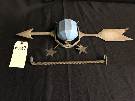 WEATHER VANE LIGHT BLUE BALL