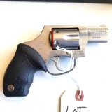 Taurus DS41825 revolver