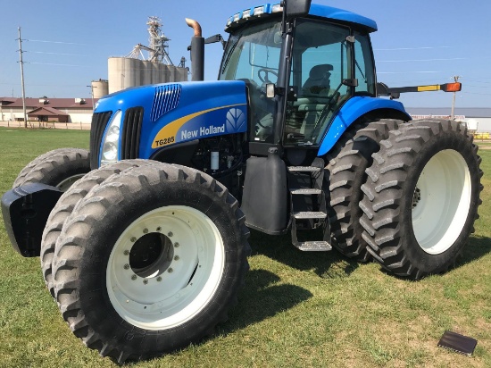2004 New Holland TG285 MFD Super Steer Tractor