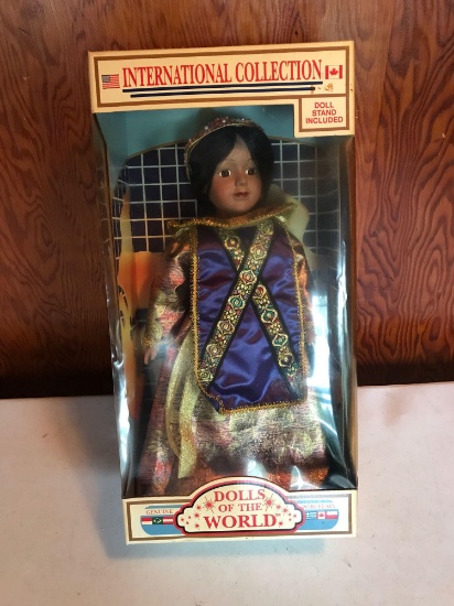 County: Indonesia "Doll's of the World" 17'' doll, NEW IN BOX w/ stand