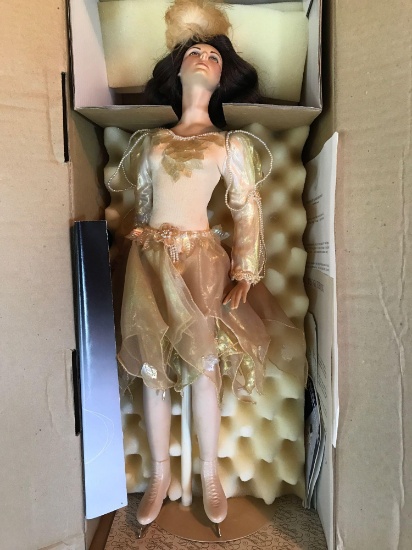 Franklin Heirloom doll in original box "Peggy Fleming" Olympic champion skater