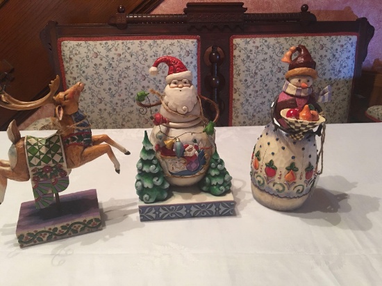 Jim Shore (3 in boxes), Winter's Bounty, Frosty Santa, Dash Away.