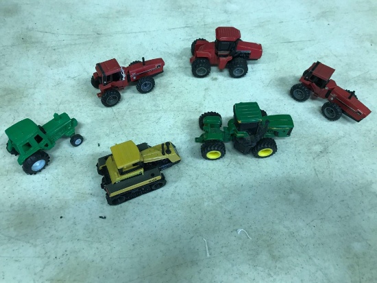 ASSORTMENT 1/64 SCALE 4WD TRACTORS