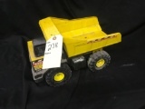 TONKA LARGE SCALE DUMP TRUCK