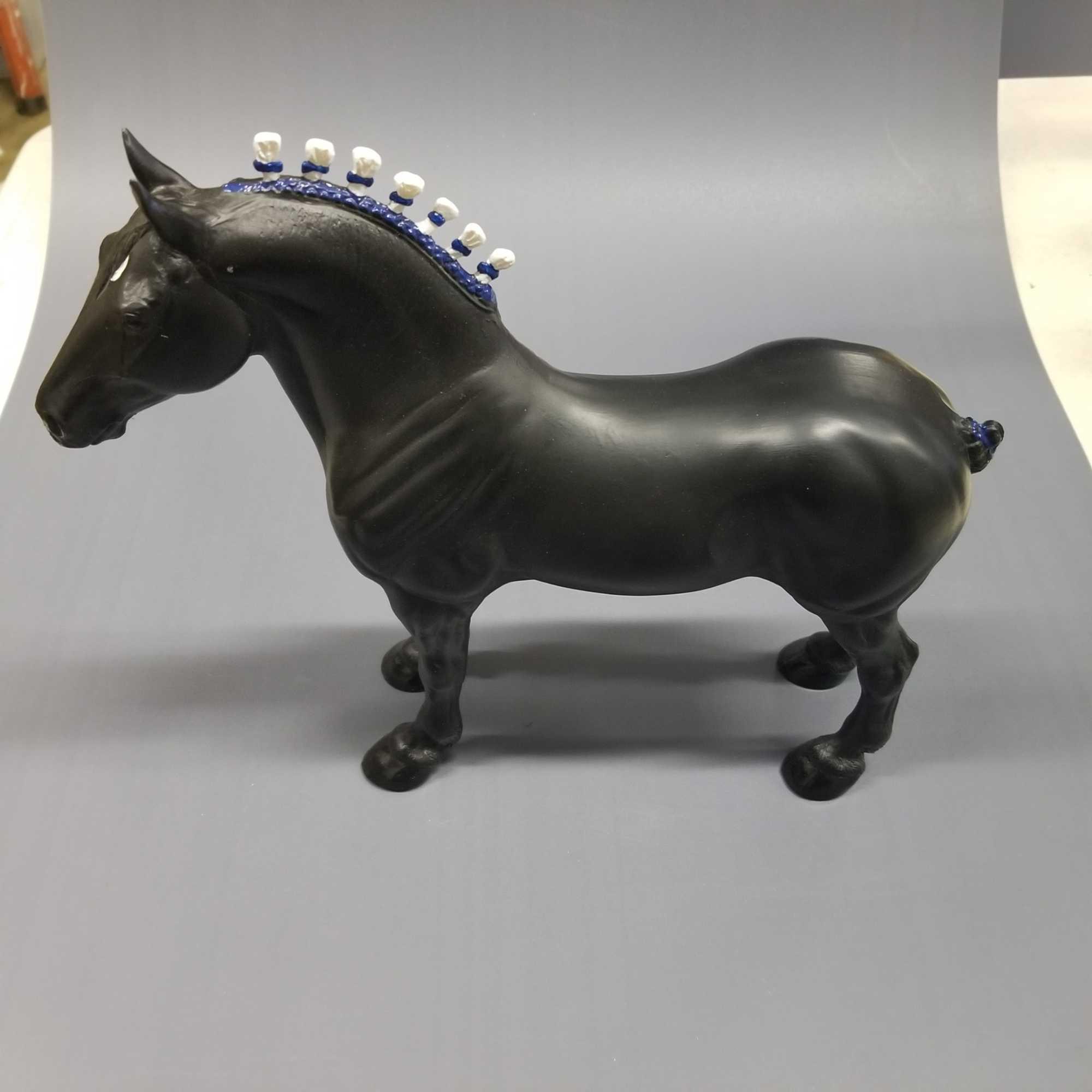 PETER STONE 1996 BLACK DRAFT HORSE BLUE DRESSING | Proxibid 