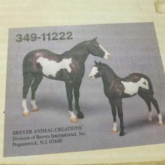 BREYER 349-11222 2 HORSE SET