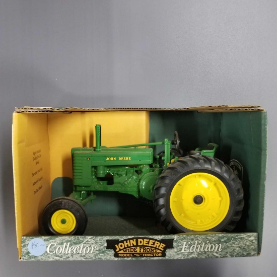 JOHN DEERE MODEL "G" WIDE FRONT TRACTOR