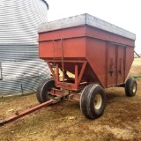 M&W 400 Little Red Gravity Wagon