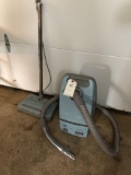 Kenmore cannister vacuum, NO SHIPPING!