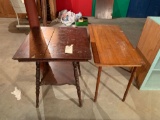 Parlor table, wooden folding table with measuring up to 36''. No shipping