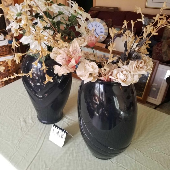 2 Ceramic Floral Vases