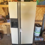 GE TFX22R Side by Side Refrigerator Freezer With Door Dispenser