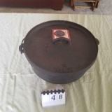 Cast Iron Camp Chef 12 inch Muley Dutch Oven