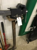 6 Inch Vise with Small Anvil/Horn and Receiver Hitch Stand