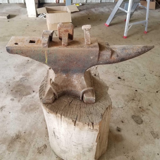 24" Kuhl.Swa Sweden Horned Anvil with Square Peg Accessories including Cutter, Riveter, and Loop