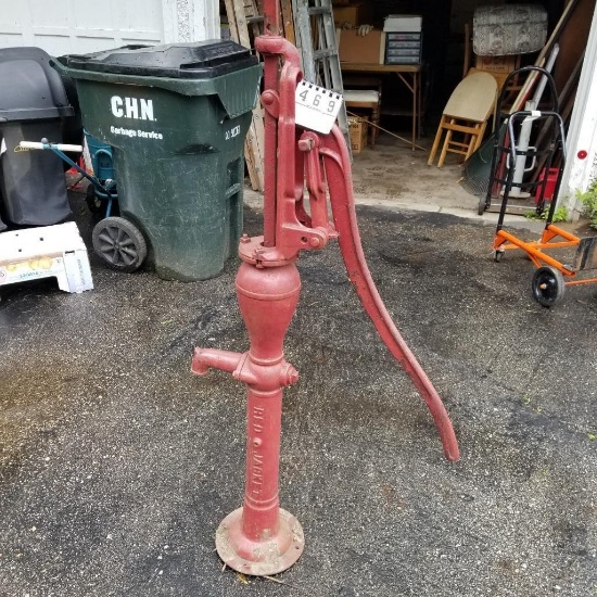 Red Jacket Bulb Style Hand Lever Water Pump