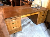 Wood Kneehole Desk