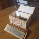 Schmidt box