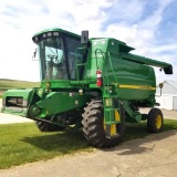 2002 Deere 9450 Combine 2wd, Hydro, Chopper, YM, 3221/2272 Hrs