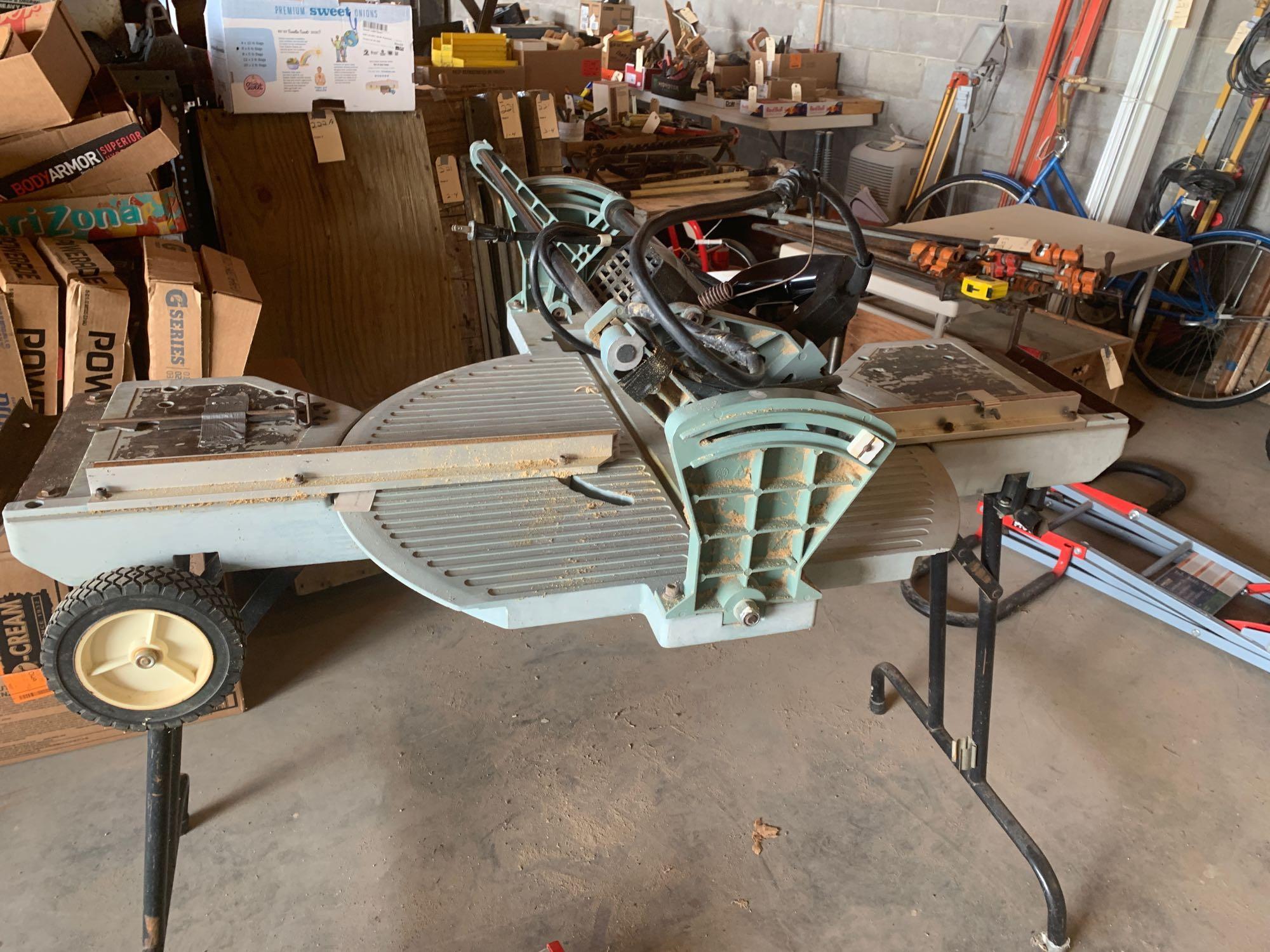 Delta Sawbuck frame and trim saw, 7 1/4'' cut, Proxibid