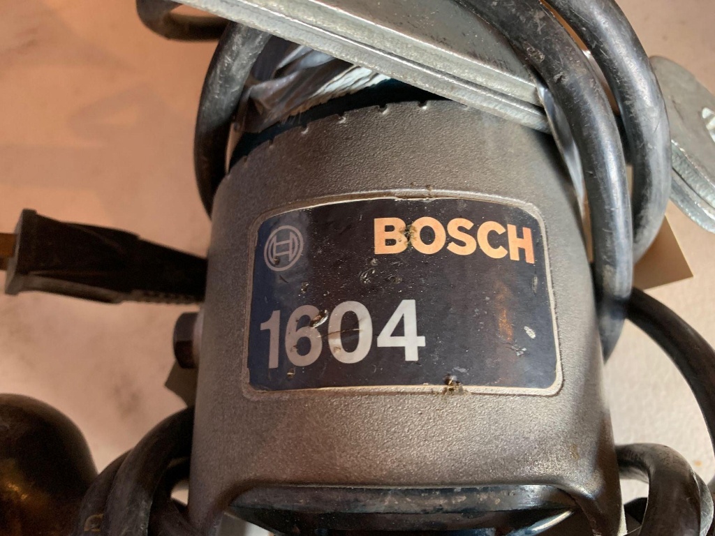 Bosch 1604 router with wrenches and Black & Decker 4015 4'' x 9'' block  sander. Shipping | Heavy Construction Equipment Light Equipment & Support  Tools | Online Auctions | Proxibid