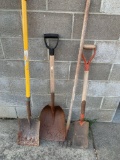 Spade, sand shovel, shovel, dirt scratcher. No shipping