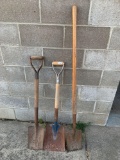 Long and short serrated spades, flat shovel. No shipping