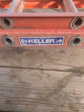 Keller 24' fiberglass extension ladder, 300 lbs capacity. No shipping