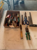 Numerous screwdrivers, tinsnips, square, chisel, wood chisel. Shipping