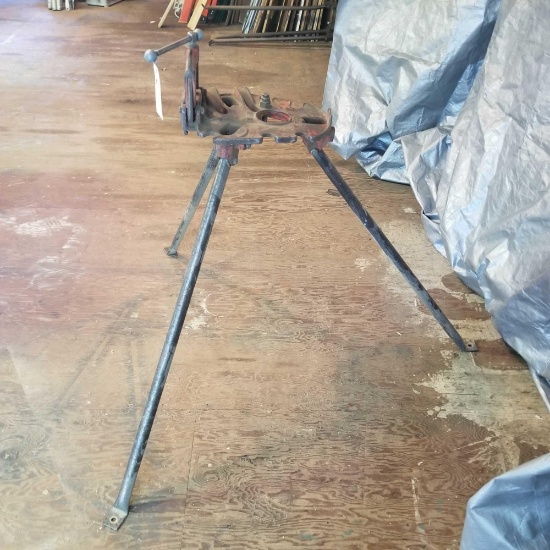 Tripod Pipe Vise and Conduit Bender