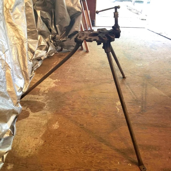 Tripod Pipe Vise and Conduit Bender