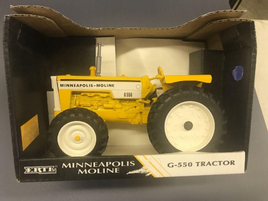 Ertl 1/16 Scale Minneapolis Moline G550 Tractor - NIB
