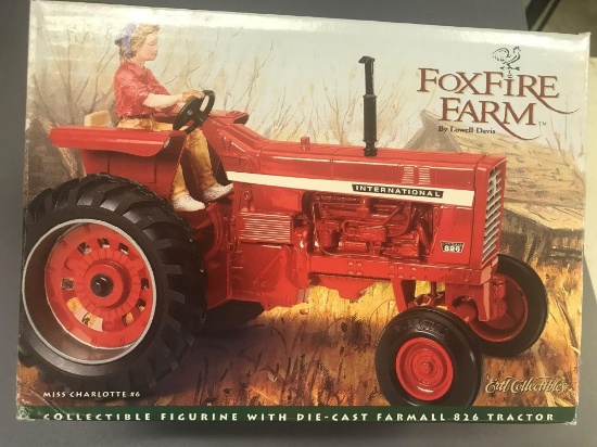 Ertl 1/16 Collectibles Foxfire Farm by Lowell Davis Farmall 826 Tractor-NIB
