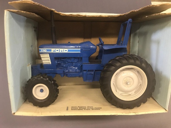 Ertl 1/16 Ford 7710 Tractor-NIB