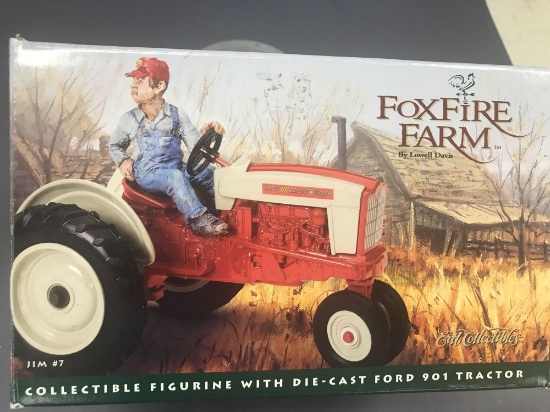 Ertl Collectibles 1/16 Foxfire Farm by Lowell Davis Ford 901 Tractor-NIB