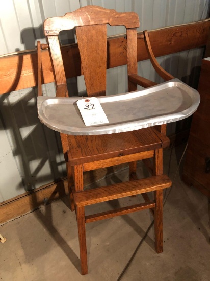Solid oak Mission-style highchair w/pull-up metal tray, in nice condition - No Shipping!