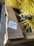 Contents of pallet - 4 brushes