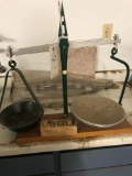 Balance Beam scale w/gram weights