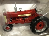 IH Farmall 