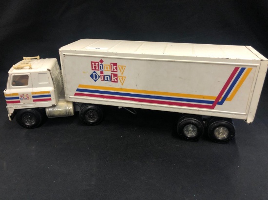 Ertl Hinky Dinky Semi Truck